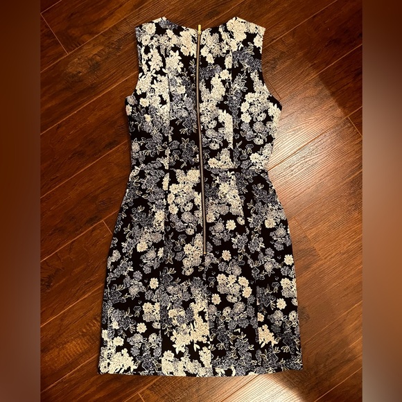 H&M embroidered dress - Picture 3 of 5